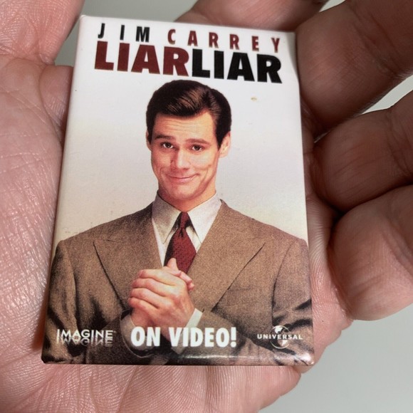 1997 Jim Carrey Liar Liar Film Universal Studio Home Video Promo Button Pin - Picture 5 of 5
